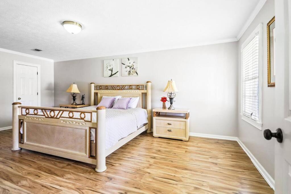 Lovely 5Bed, 3-Fullbath ! 5Min To Free Way I-85 Lawrenceville Εξωτερικό φωτογραφία