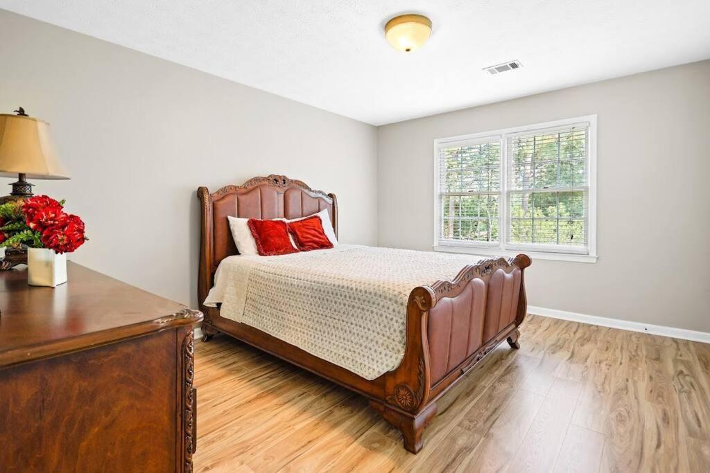 Lovely 5Bed, 3-Fullbath ! 5Min To Free Way I-85 Lawrenceville Εξωτερικό φωτογραφία