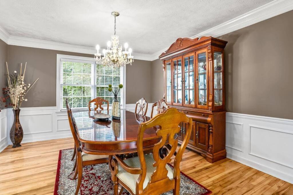 Lovely 5Bed, 3-Fullbath ! 5Min To Free Way I-85 Lawrenceville Εξωτερικό φωτογραφία