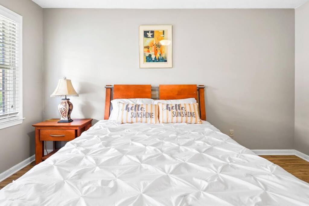 Lovely 5Bed, 3-Fullbath ! 5Min To Free Way I-85 Lawrenceville Εξωτερικό φωτογραφία