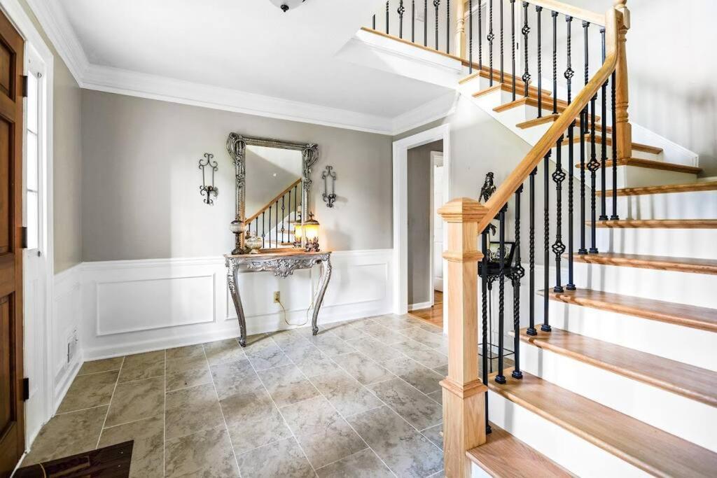 Lovely 5Bed, 3-Fullbath ! 5Min To Free Way I-85 Lawrenceville Εξωτερικό φωτογραφία