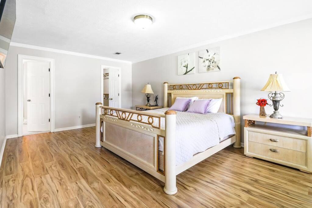 Lovely 5Bed, 3-Fullbath ! 5Min To Free Way I-85 Lawrenceville Εξωτερικό φωτογραφία